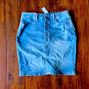 Stretchy knee length jean skirt